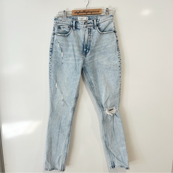 Abercrombie & Fitch 90’s Skinny High Rise Jean - Picture 4 of 8